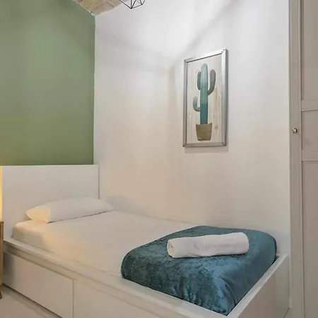 Apartamento Alejandro En Bcn Apartment *
